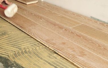 Способы укладки инженерной доски на стяжку с подогревом